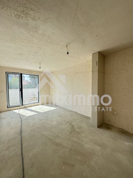 Продава се Двустаен апартамент в Варна, Бриз - 68 кв.м за 1012 €/кв.м - Снимка #4