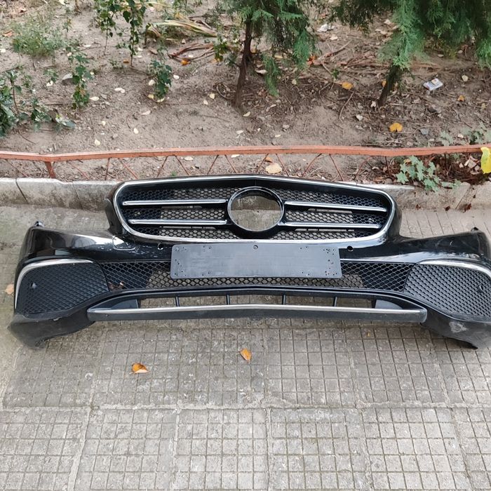 W 213 фарове,стопове,брони,решетка.