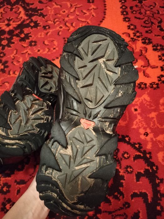 Ботинки Salomon, оригинал, в хорошем состоянии.