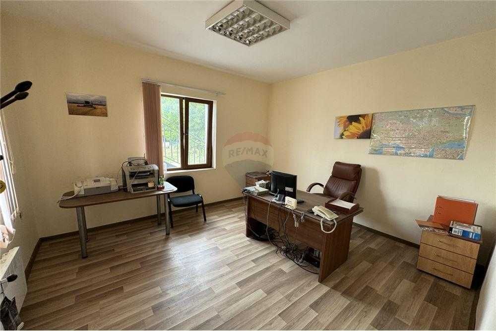 Продава се Парцел в Шумен, Пазара - 7612 кв.м за 79 €/кв.м - Снимка #2
