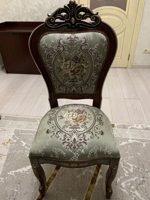 Стулья для гостиной