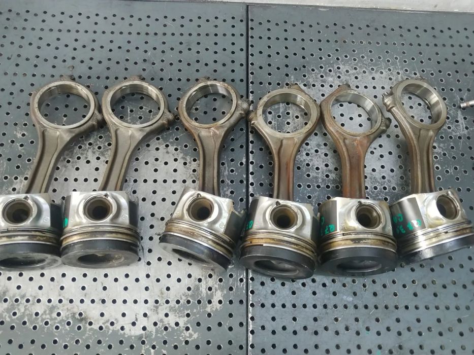 piston cu biela 3.0tdi cas  audi q7 4l