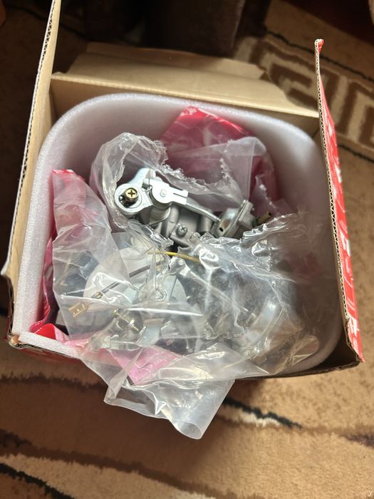 Продам новый карбюратор ауди