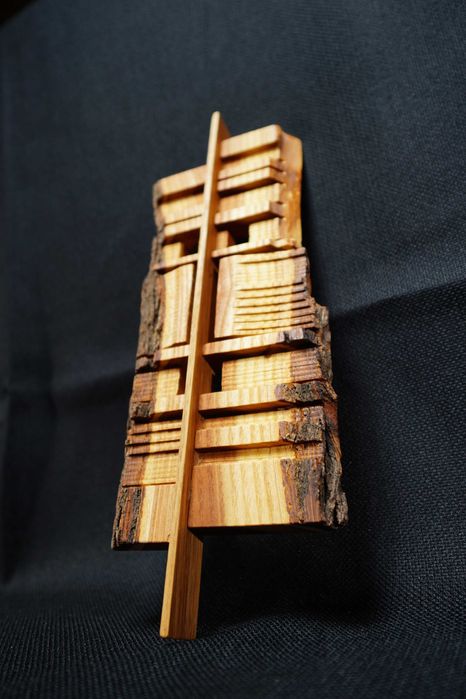 Стенна пластика маска