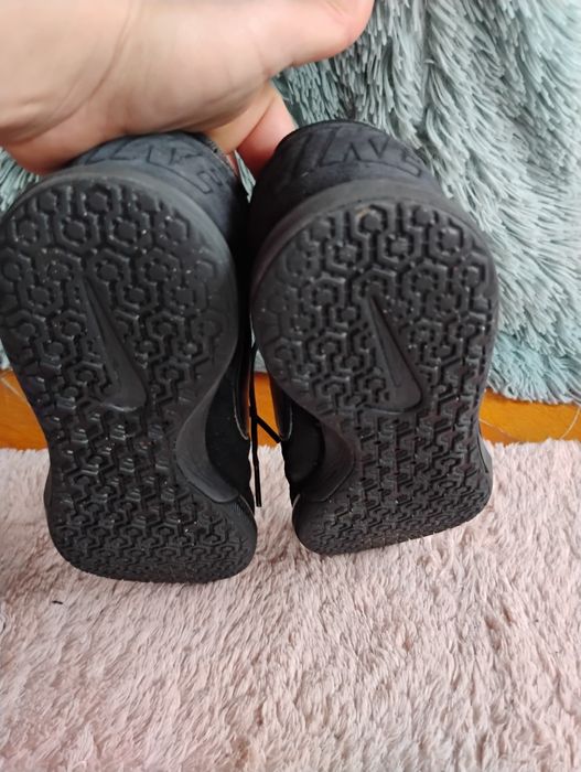 Nike маратонки естествен велур