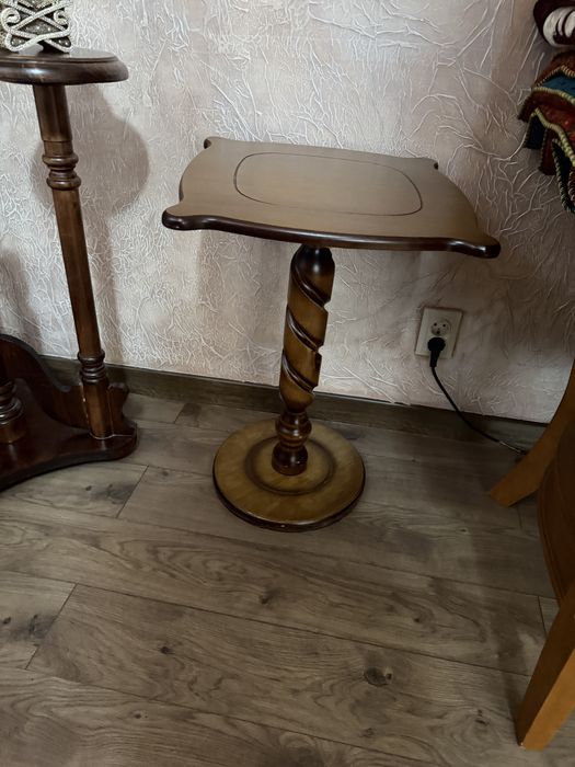 Журнальный столик