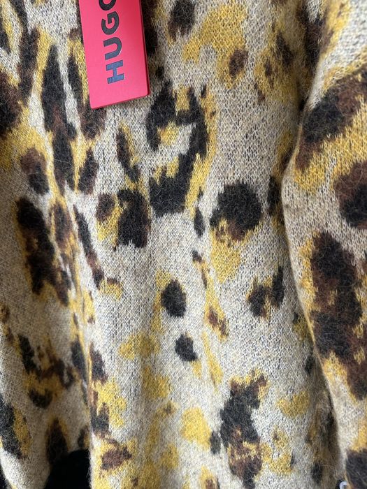 Дамски пуловер HUGO