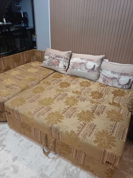 Отдаю диван бесплатно