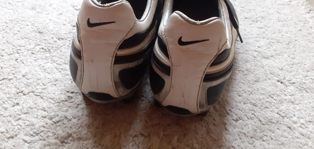 Ghete Fotbal Nike marimea 45