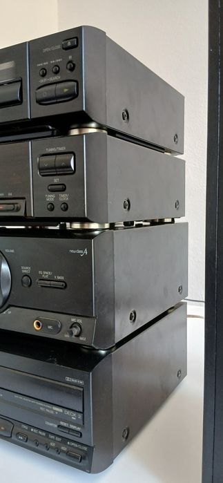 Technics Hi-Fi кула — 4 компонента + тонколони Jamo Harmony 20