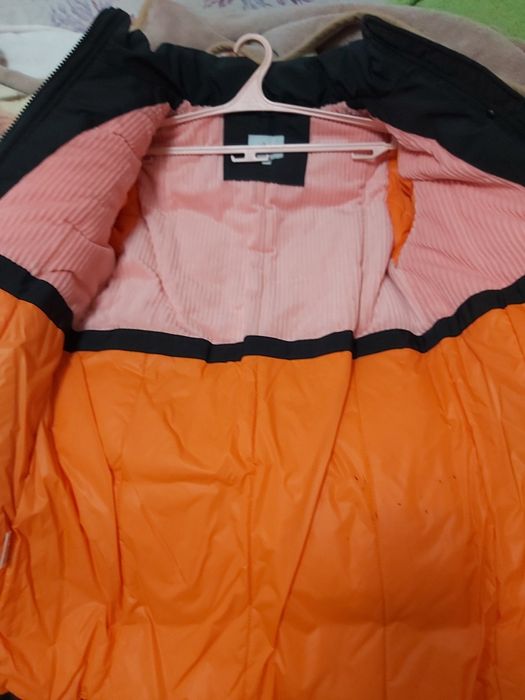 Зимняя удлинённая куртка на девочку