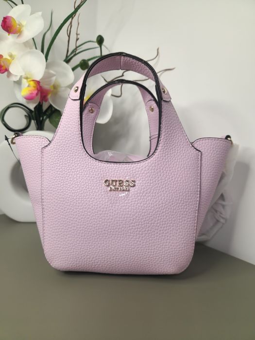Оригинална дамска чанта GUESS - Люляково лилава