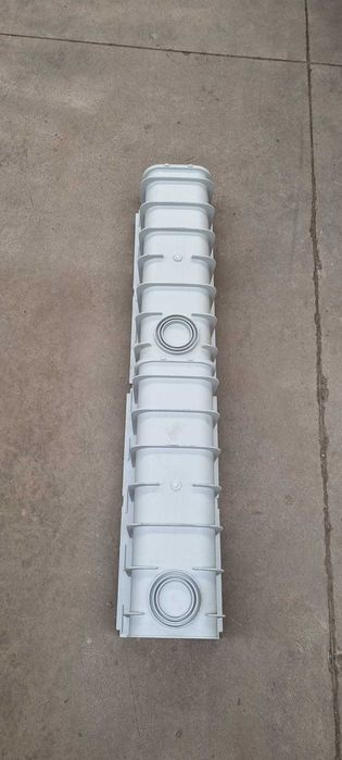 Rigole de scurgere din PVC pentru pavaje