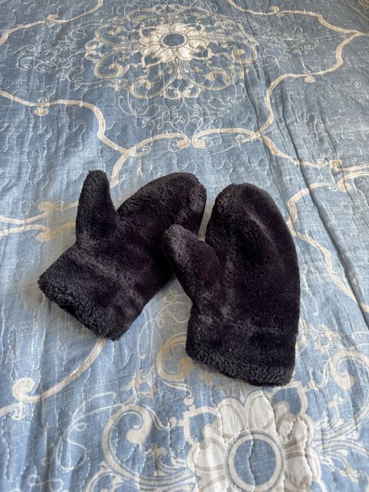 Шапка и варежки.