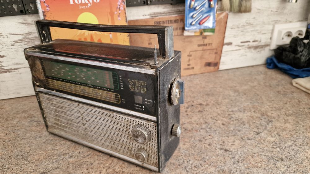 Продавам транзистор/радио VEF 206 (Веф)