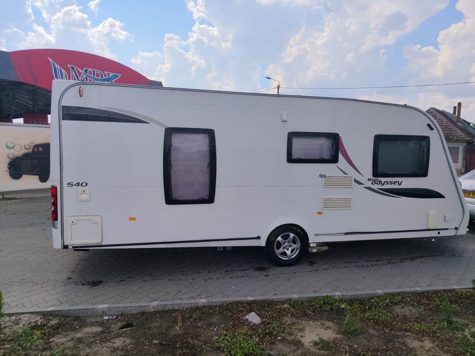 Rulota Elddis pat fix frantuzesc 4 5 persoane