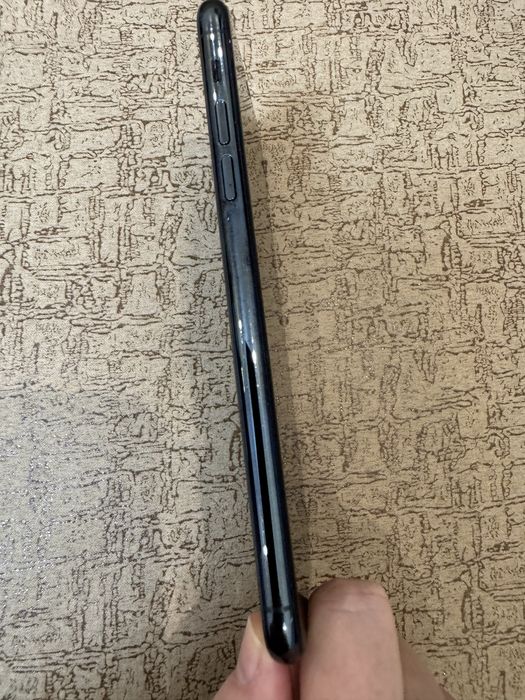 Продам iPhone 11 Pro Max, 64 GB