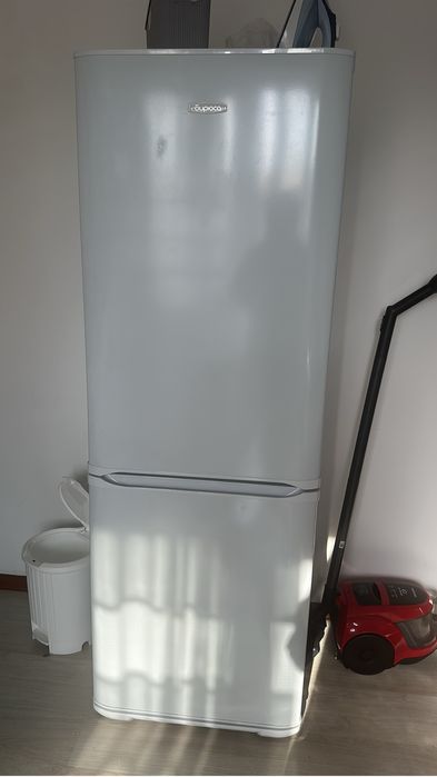 Холодильник бирюса в отличном состояний