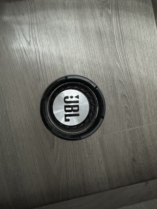 Продам Колонку JBL для музыки