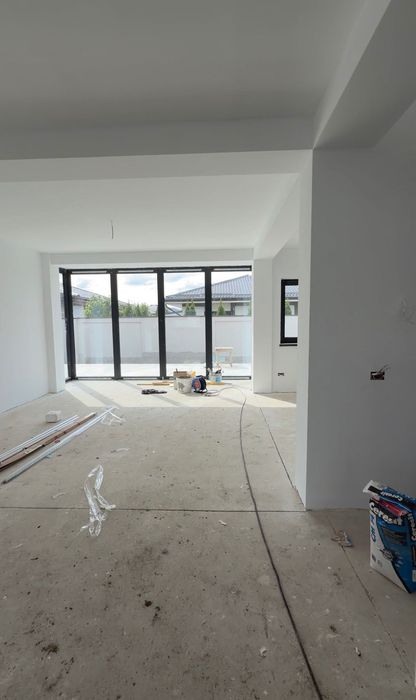 Casa la preț de apartament, la doar 15 minute de centrul Brașovului — profită de prețul actual!
