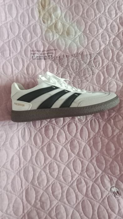 Кроссовки мужские новые.