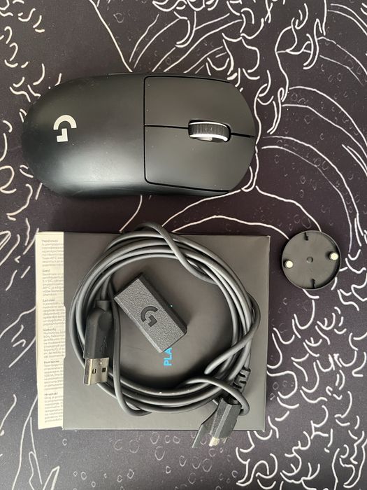 Продаю Logitech Superlight
