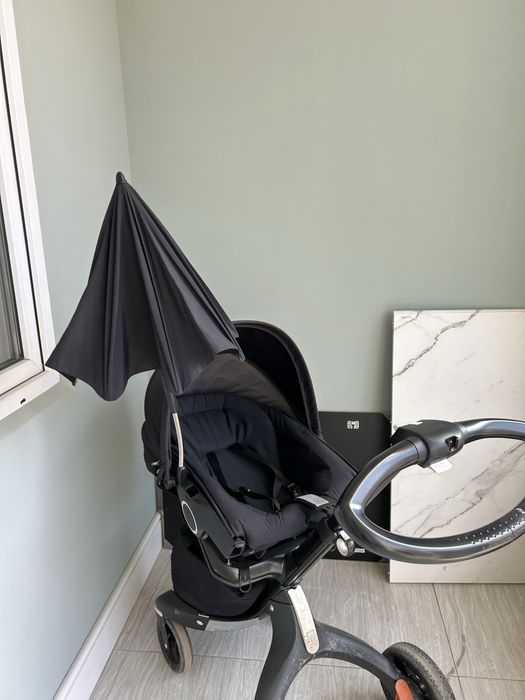 Коляска Stokke в черном цвете