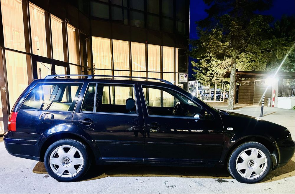 Vand sau schimb VW Golf 4 Pacific 1.9 tdi