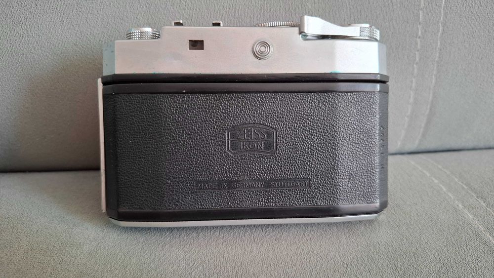 Aparat foto vintage Zeiss Ikon Contina IIa – obiectiv Novar 45mm f/3.5
