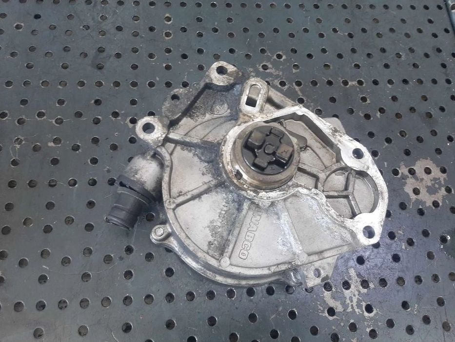 pompa vacuum 1.6 tdi cay audi a1 8x a3 8p vw golf 6 touran 1t3 polo 6r seat ibiza 5 skoda 03l145100b