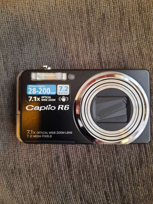 Цифров апарат RIKOH Caplio R6