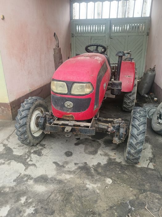 Mini traktor sotiladi DW354
