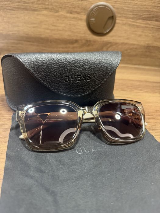 Оригинални слънчеви очила Guess
