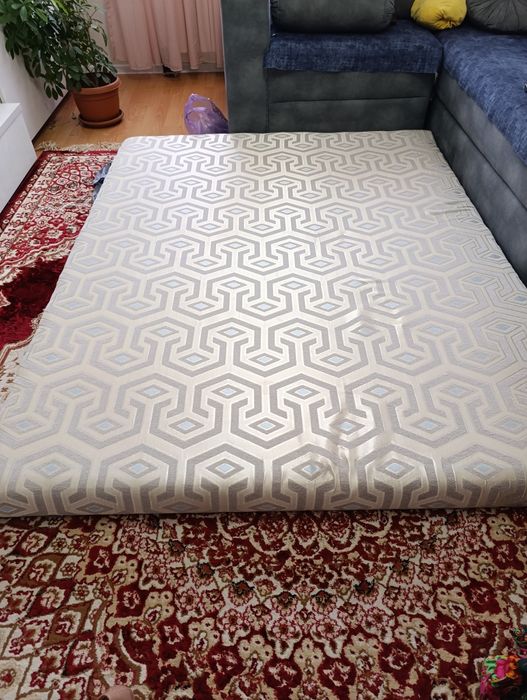 Матрас катты , өте таза