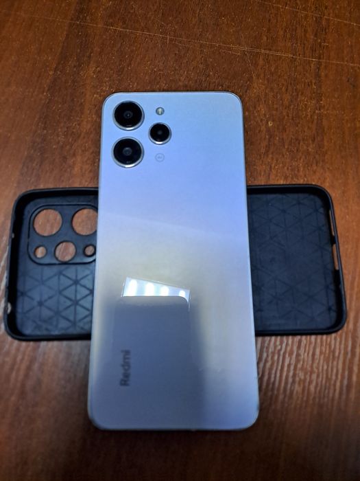 Продаю смартфон Redmi 12