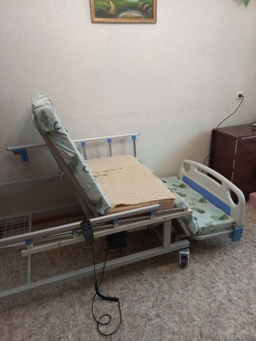 Кровать для лежачих больных