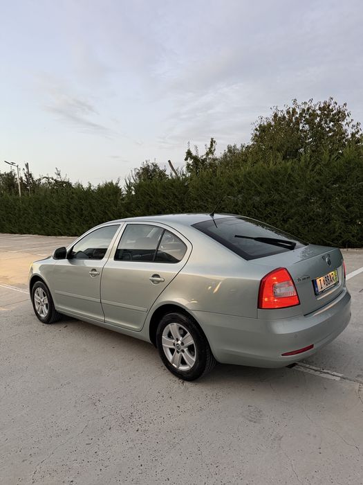 SKODA Octavia 2012 — imagine 3