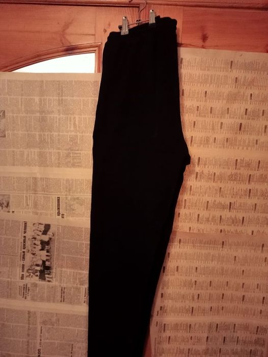 Продам спортивный костюм