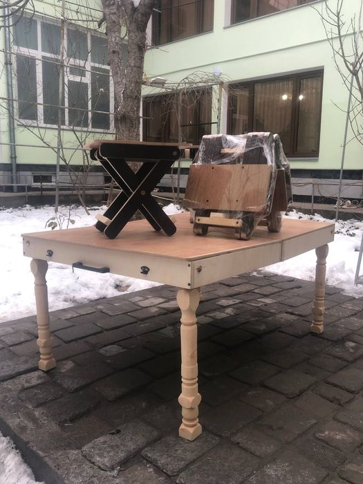 Picnik uchun stol stul