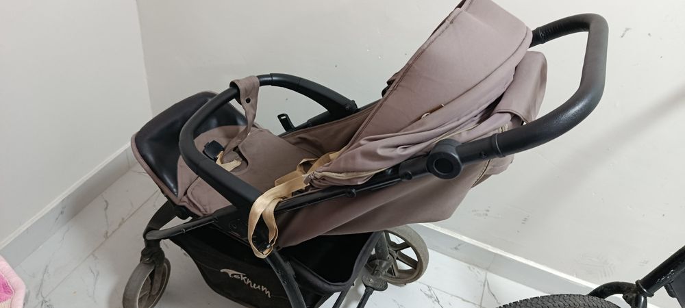 Детская коляска в отличном состоянии