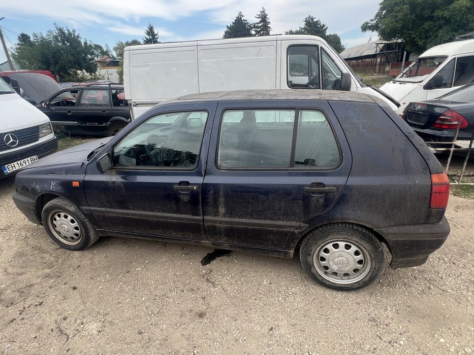 Golf 3 1.6 НА ЧАСТИ