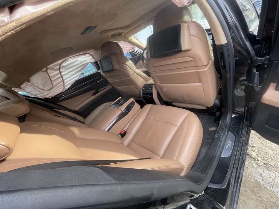 BMW 7 Series F-серия – НА ЧАСТИ Дизел, 2012 година, с теглич.