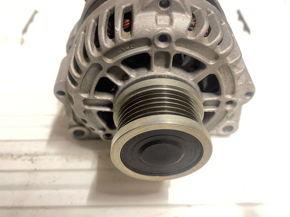 Нов Алтернатор Opel Astra J 1,8 1,6 Динамо Insifnia Zafira