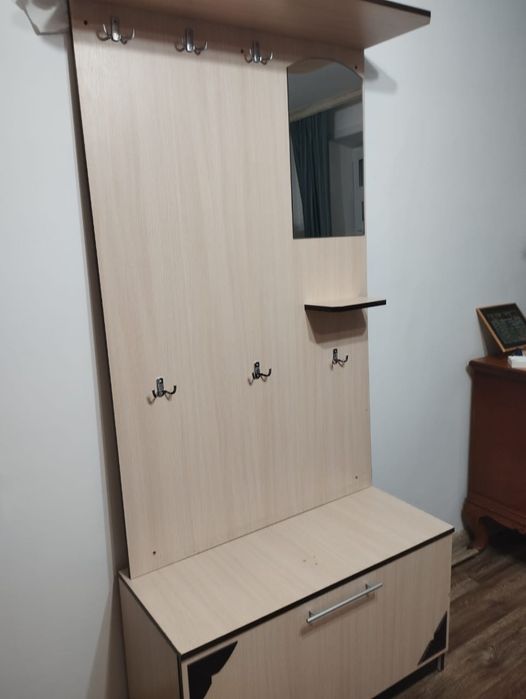 Прихожая  в хорошем состоянии