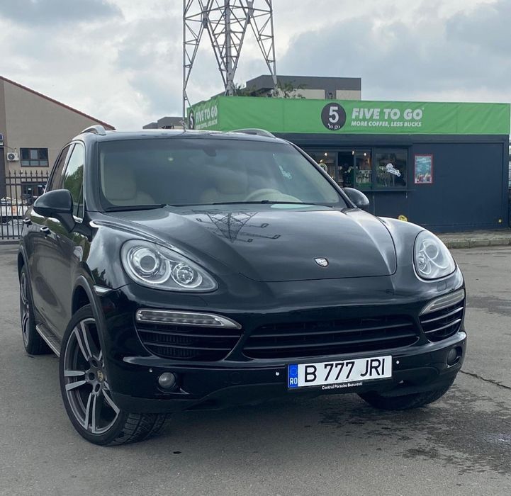 Porsche cayenne 2013 ca si cum este nou