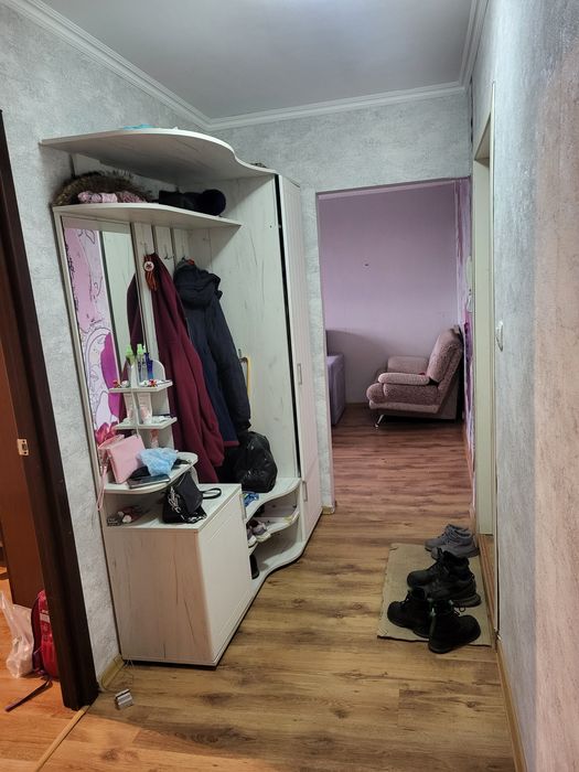 Продам 2 - х ком. Квартиру