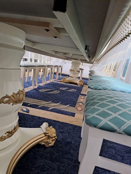 Гостевой стол, для зал