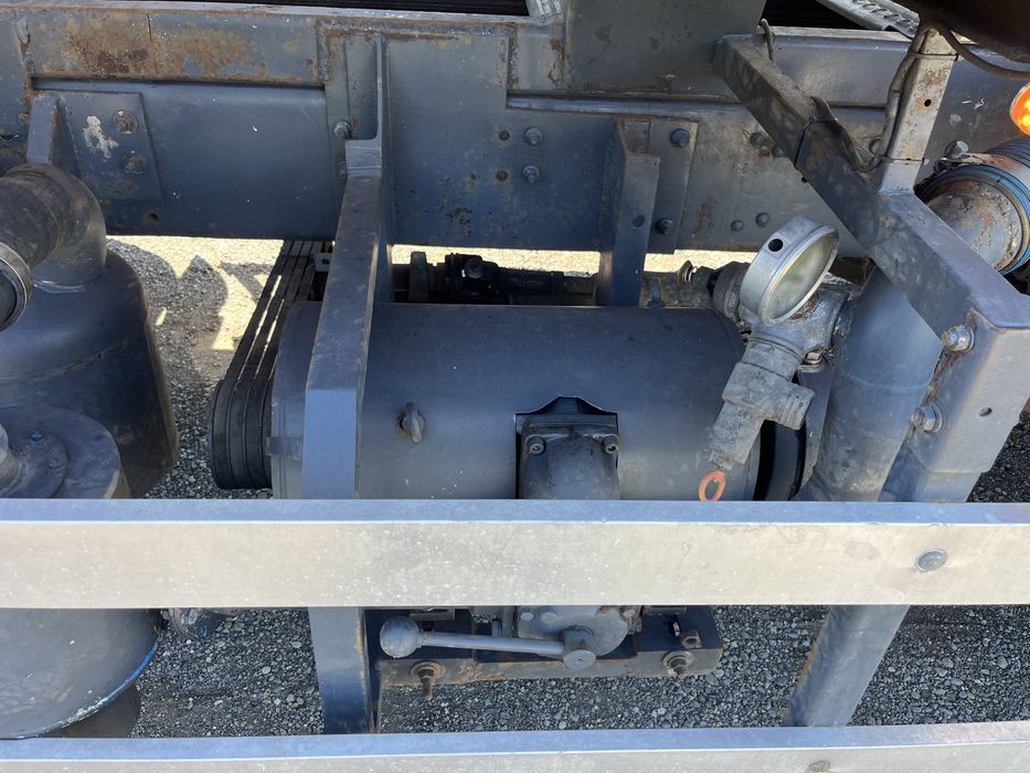 Autovidanja-vidanja—vitanja-cisterna Scania 8x4 25000 litri