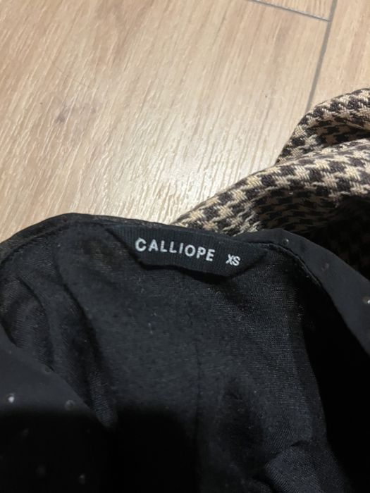 Официален комплект - пола и тънка блуза с дълъг ръкав