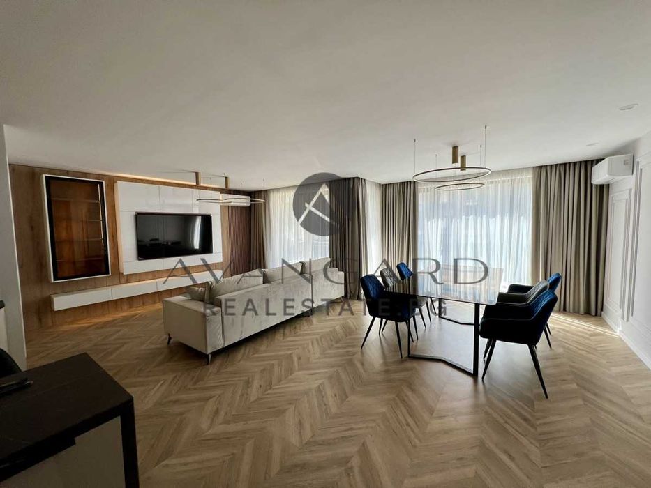 Продава се Тристаен апартамент в Пловдив, Христо Смирненски - 160 кв.м за 2188 €/кв.м - Снимка #2